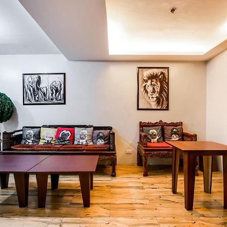Oyo 136 Regal Residences Quezon City Dış mekan fotoğraf